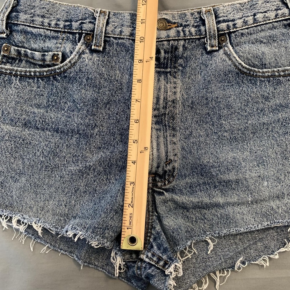 Vintage Levi's 540 Shorts Mens 34 Blue Denim Cutoff Frayed Raw Hem High Rise - Picture 6 of 9